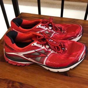 Brooks Ravenna 5 men’s running shoe